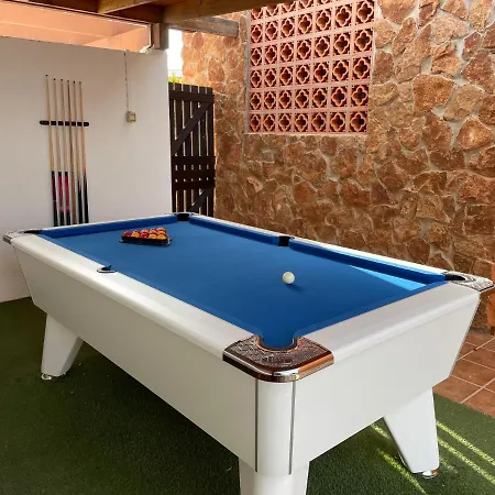 Villa Casa Piedra, Luxury Family Front Line Golf, Hot Tub,pool Table, 8 Pers, Caleta De Fuste