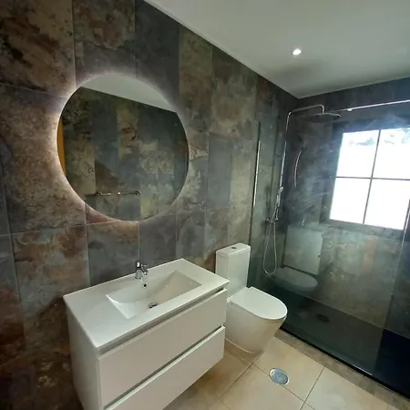 Casa Piedra, Luxury Family Front Line Golf, Hot Tub,pool Table, 8 Pers, Caleta De Fuste