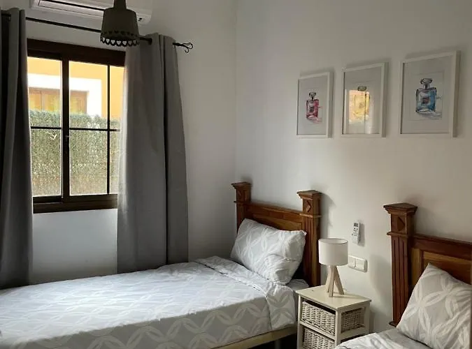 Casa Piedra, Luxury Family Front Line Golf, Hot Tub,pool Table, 8 Pers, Villa Caleta De Fuste