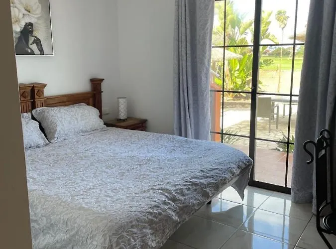 Casa Piedra, Luxury Family Front Line Golf, Hot Tub,pool Table, 8 Pers, Villa Caleta De Fuste