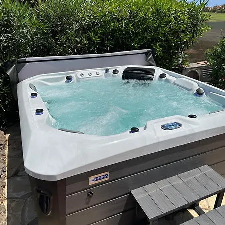 Casa Piedra, Luxury Family Front Line Golf, Hot Tub,pool Table, 8 Pers, 别墅